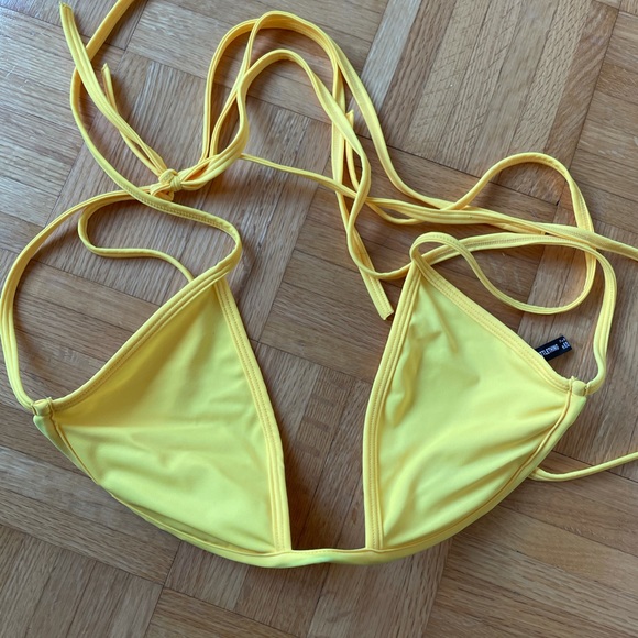 PLT Yellow Cleavage Wire Detail Bikini Top - Picture 6 of 7